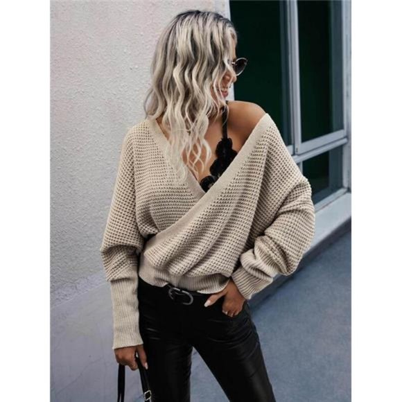 Relaxed Knit Overlap Sweater - Picture 4 of 4